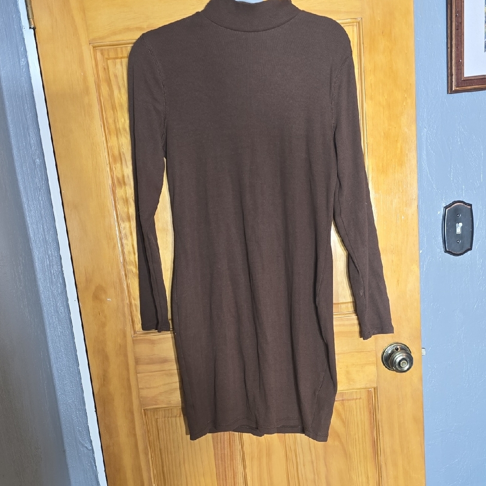 Elegant Brown Turtleneck Dress Large Box C